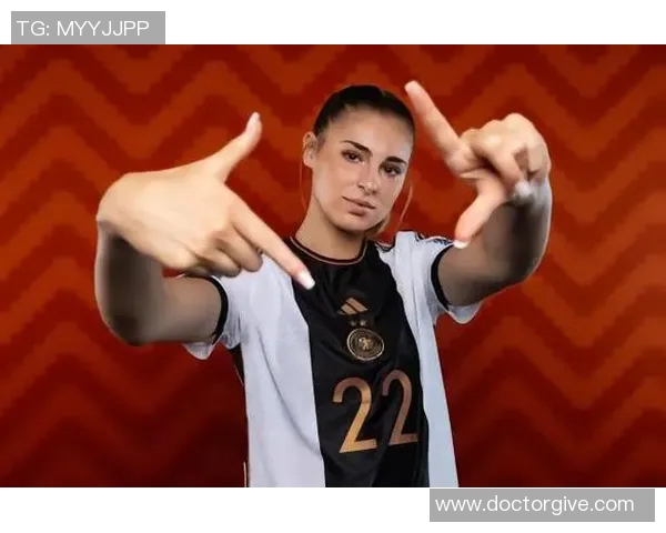 全球最佳女足球员是谁 她的成就与影响力有多大