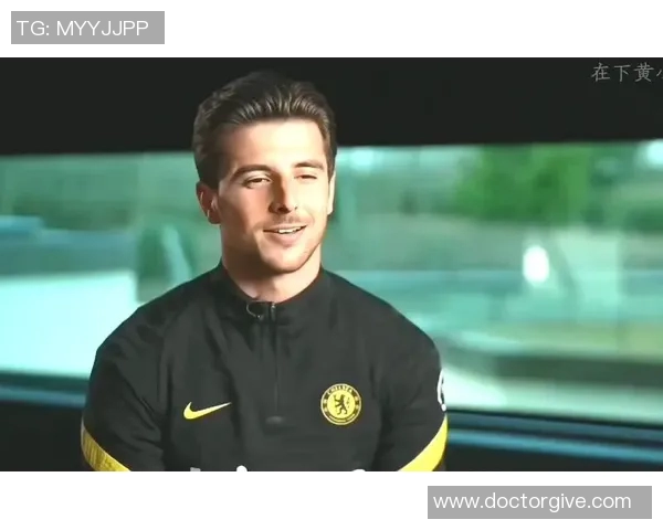 全球足球场上最帅球员排行 谁是你心中的帅气足球巨星