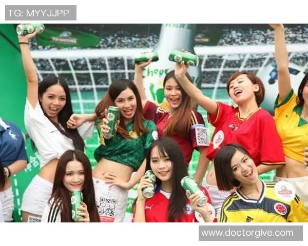 热血绿茵激情瞬间足球球星海报摆件收藏与装饰推荐